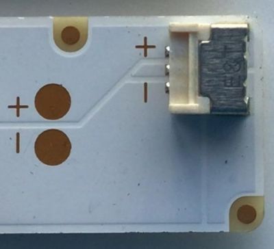 KIT DE LED'S PARA TV INSIGNIA (3 PIEZAS) / NUMERO DE PARTE SVA240A20 / SVA240A20_Rev03_5LED_131227 / 001S1B / SD24S19E02A4DC2D4AA / MODELO NS-24D510NA15 - Imagen 4